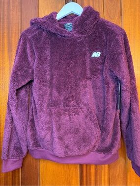 New Balance Women's Plush Hooded Pullover Sweater - Plum/Burgundy